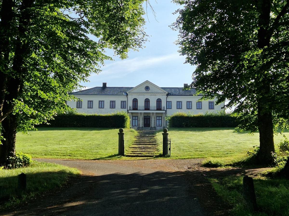 Naeaes Slott ξενώνας Floda  Εξωτερικό φωτογραφία