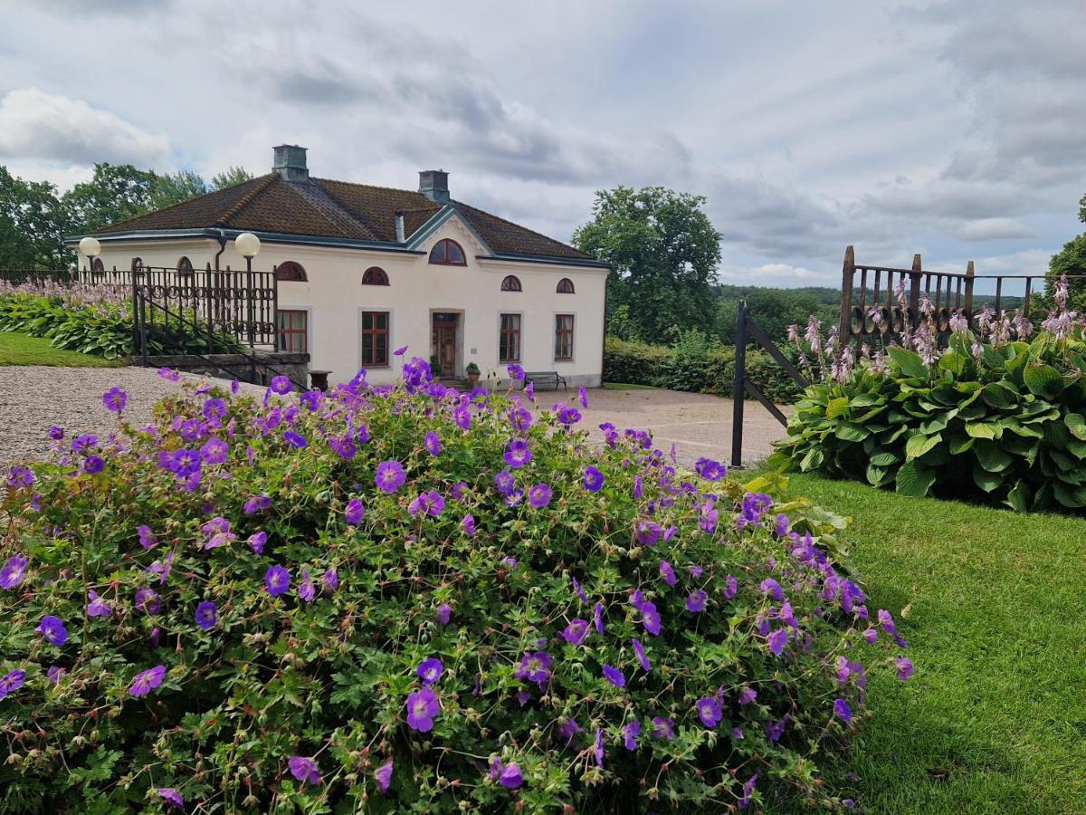 Naeaes Slott ξενώνας Floda  Εξωτερικό φωτογραφία