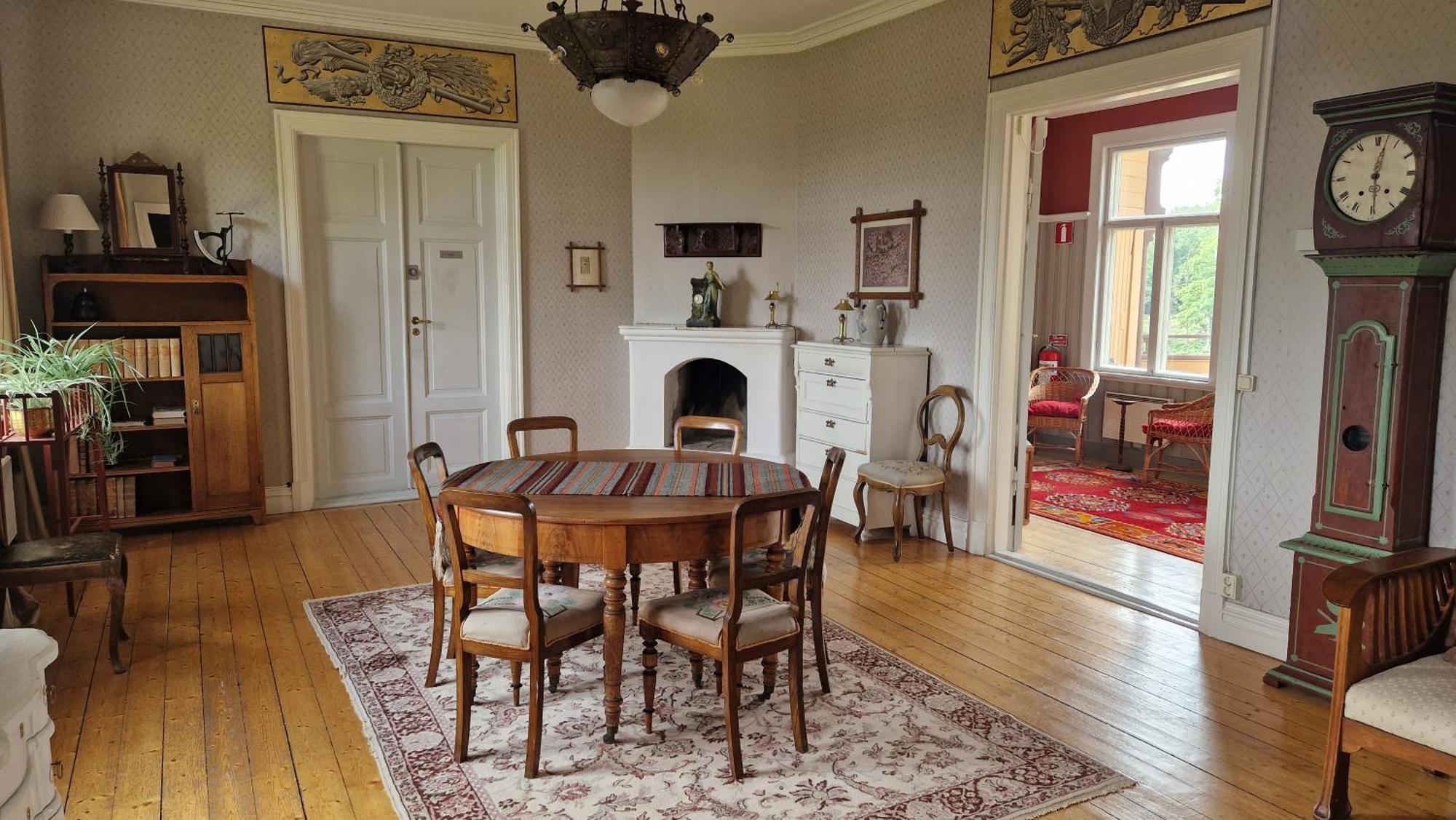 Naeaes Slott ξενώνας Floda  Εξωτερικό φωτογραφία