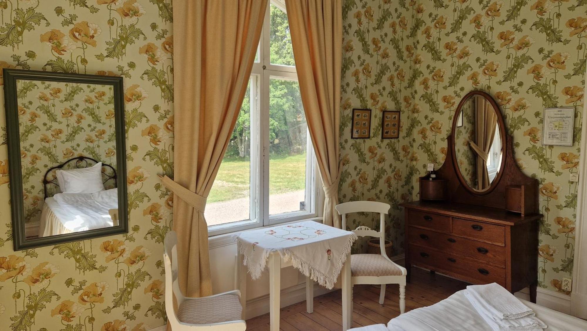 Naeaes Slott ξενώνας Floda  Εξωτερικό φωτογραφία
