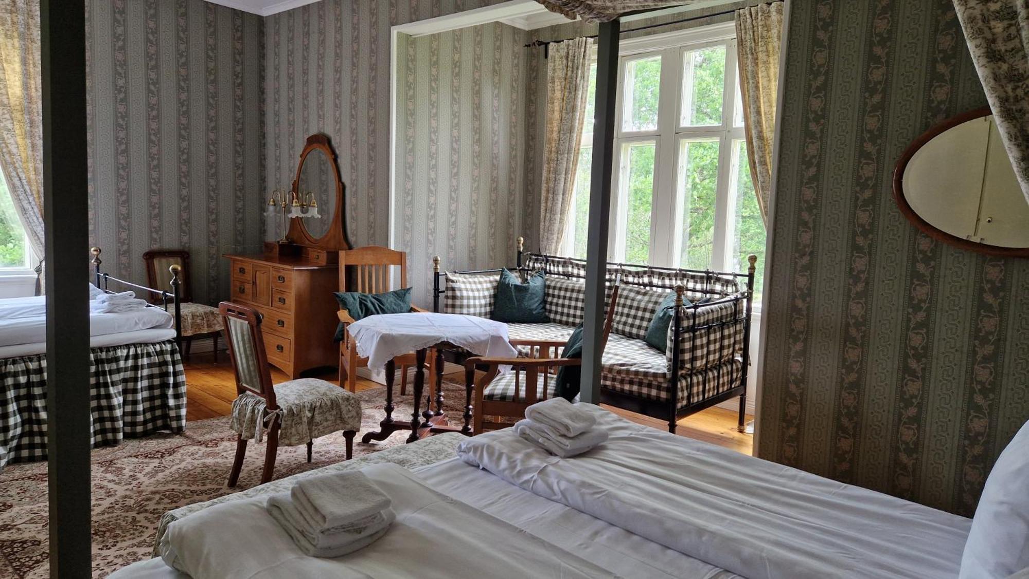 Naeaes Slott ξενώνας Floda  Εξωτερικό φωτογραφία