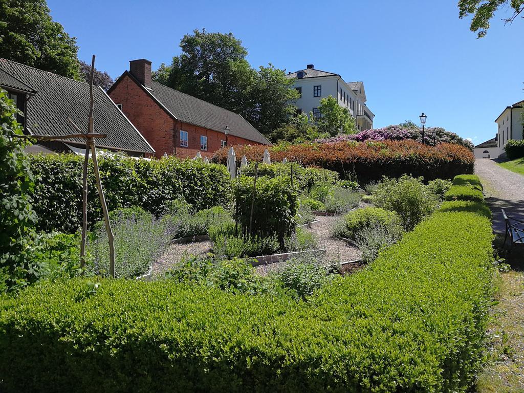 Naeaes Slott ξενώνας Floda  Εξωτερικό φωτογραφία